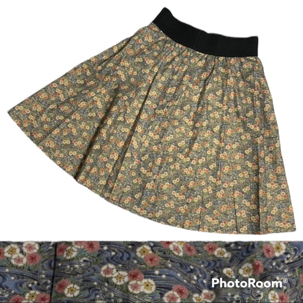 Floral Metallic Skirt EUC S Elastic Waist Oriental Blue Ditsy Swirls Blue Pink